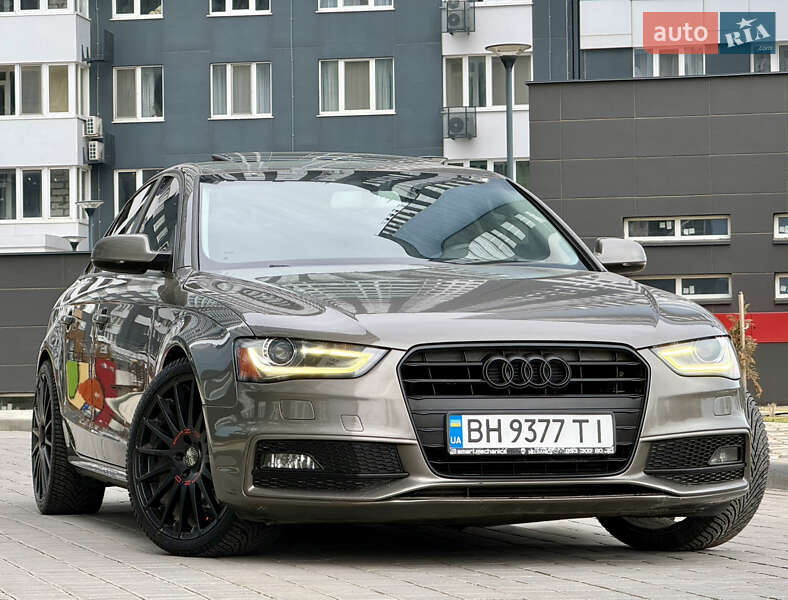 Седан Audi A4 2014 в Одесі