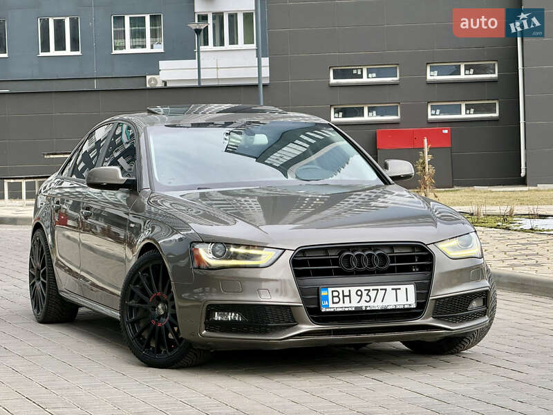 Седан Audi A4 2014 в Одесі