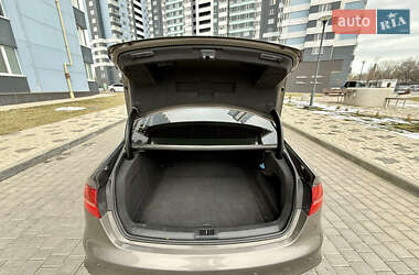 Седан Audi A4 2014 в Одесі