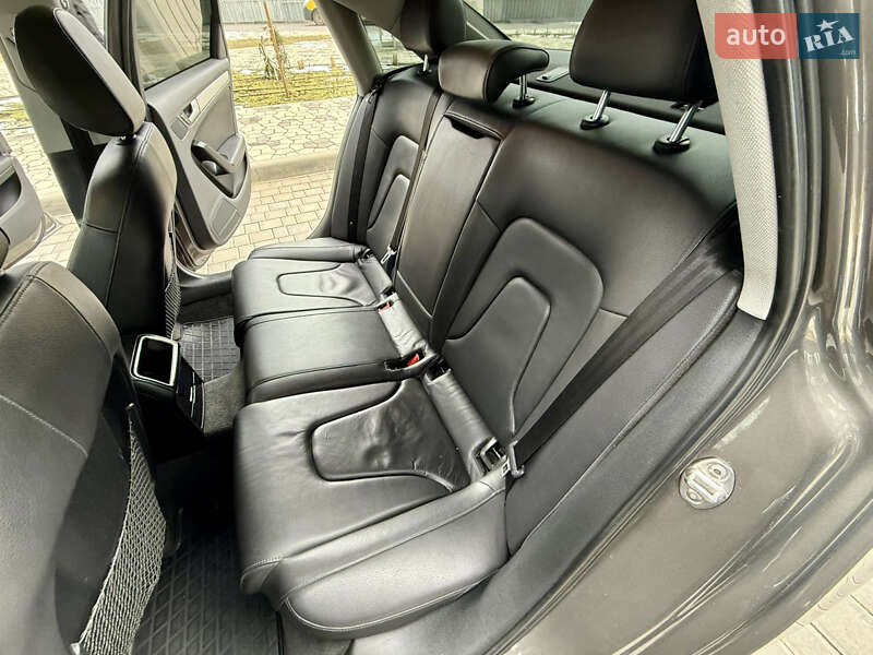 Седан Audi A4 2014 в Одесі