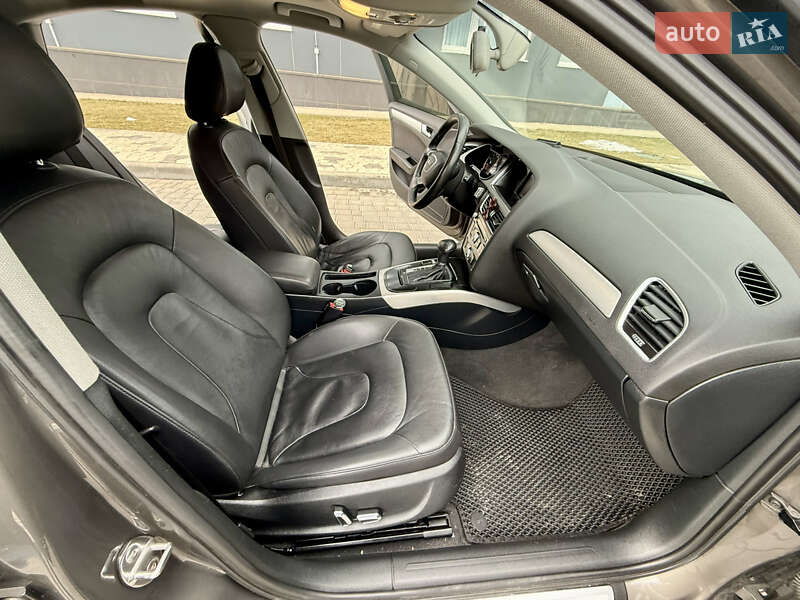 Седан Audi A4 2014 в Одесі