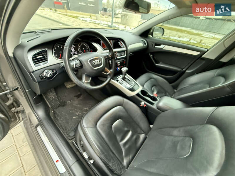 Седан Audi A4 2014 в Одессе