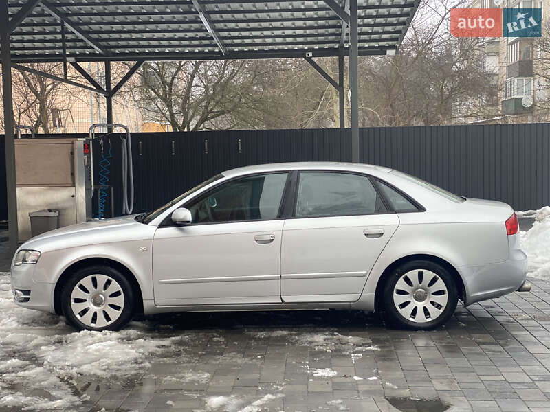 Седан Audi A4 2005 в Староконстантинове