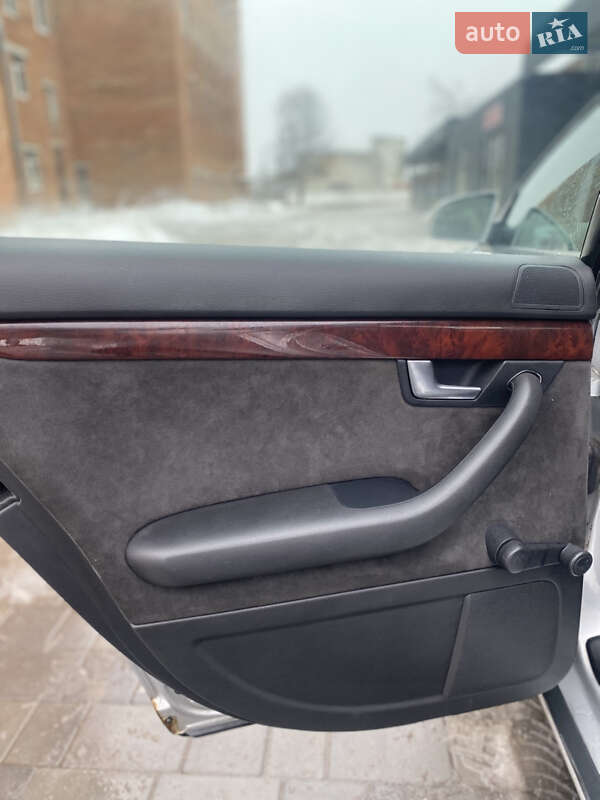 Седан Audi A4 2005 в Староконстантинове