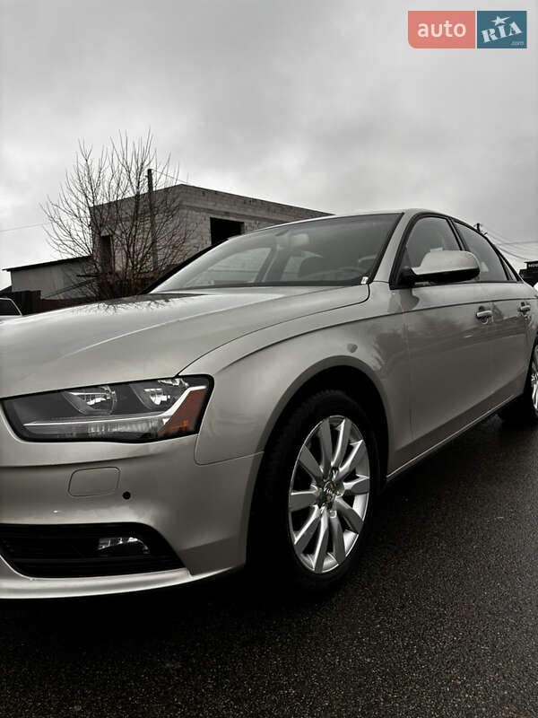 Седан Audi A4 2014 в Буче