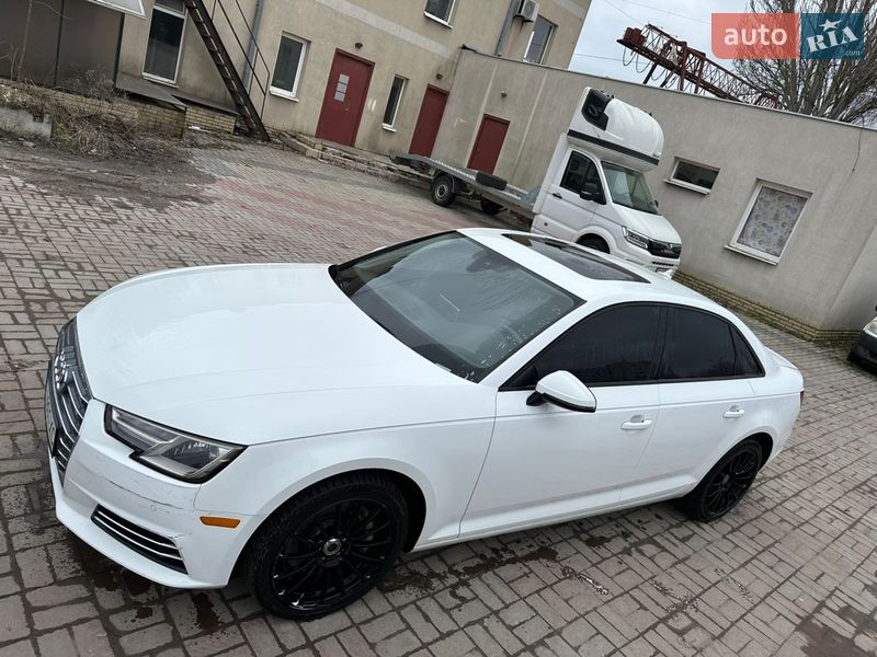 Седан Audi A4 2016 в Запорожье