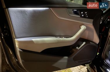 Седан Audi A4 2018 в Львове