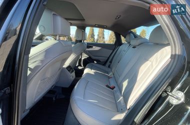 Седан Audi A4 2018 в Львове