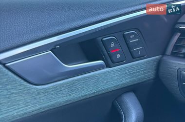 Седан Audi A4 2017 в Львове