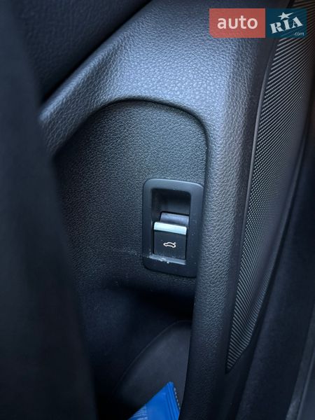 Седан Audi A4 2017 в Львове