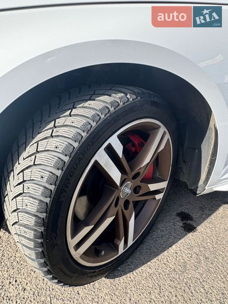 Седан Audi A4 2016 в Луцьку