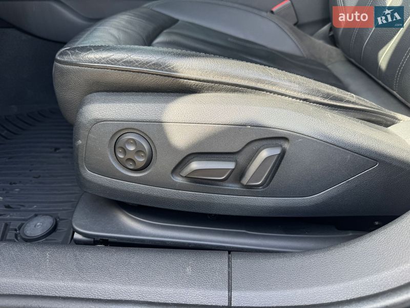 Седан Audi A4 2016 в Луцьку