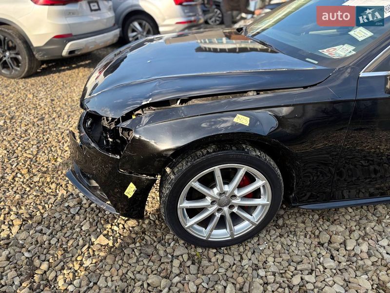 Седан Audi A4 2015 в Стрию