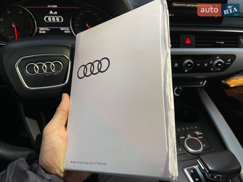 Седан Audi A4 2018 в Києві