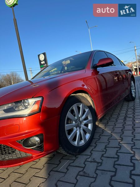 Седан Audi A4 2012 в Луцьку