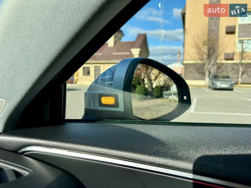 Седан Audi A4 2018 в Києві