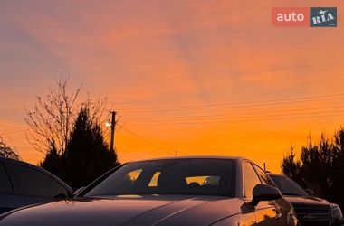 Седан Audi A4 2018 в Дніпрі
