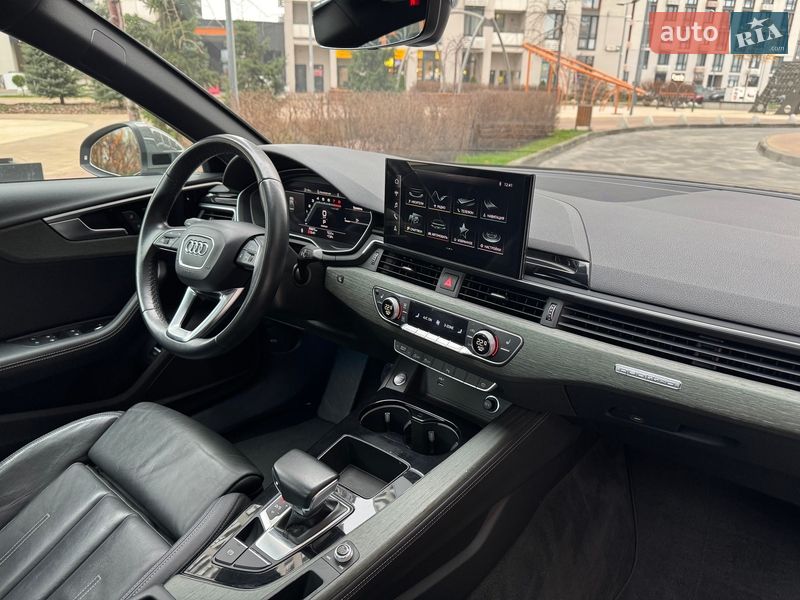 Седан Audi A4 2022 в Києві