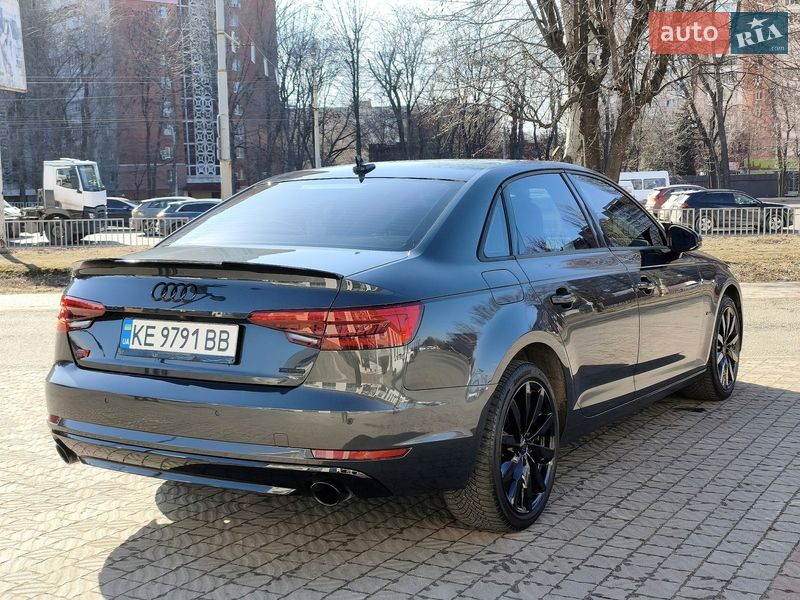 Седан Audi A4 2016 в Дніпрі