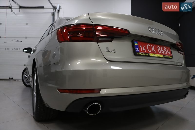 Седан Audi A4 2017 в Дрогобыче