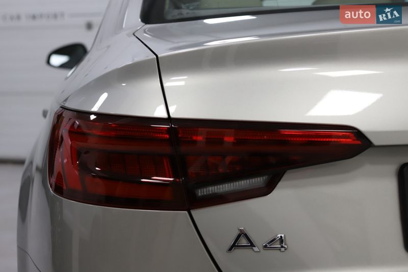 Седан Audi A4 2017 в Дрогобыче