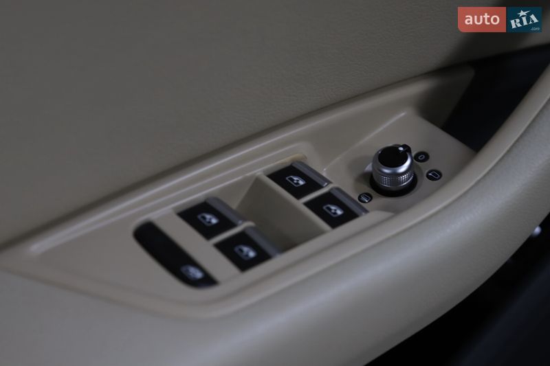 Седан Audi A4 2017 в Дрогобыче