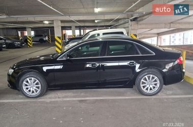Седан Audi A4 2014 в Днепре