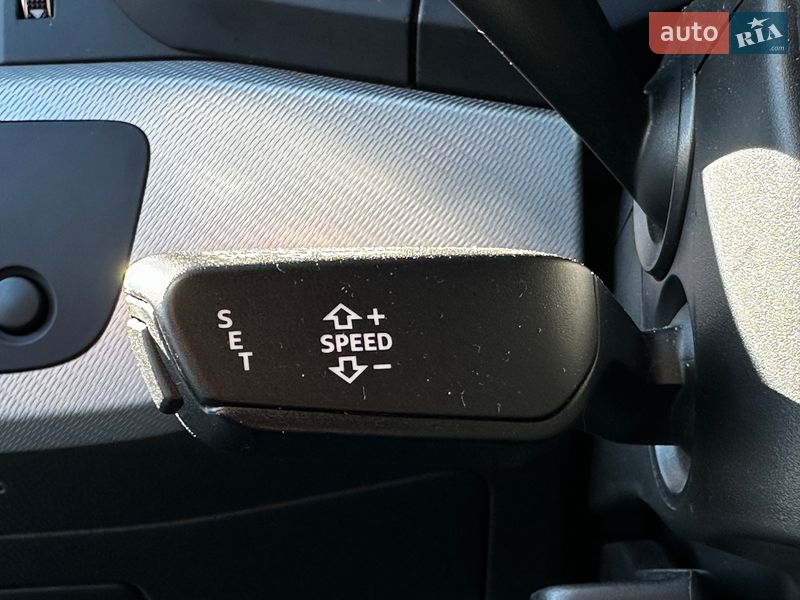 Седан Audi A4 2016 в Львові