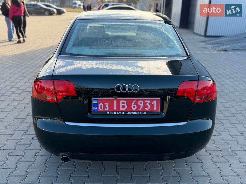 Седан Audi A4 2006 в Володимирі