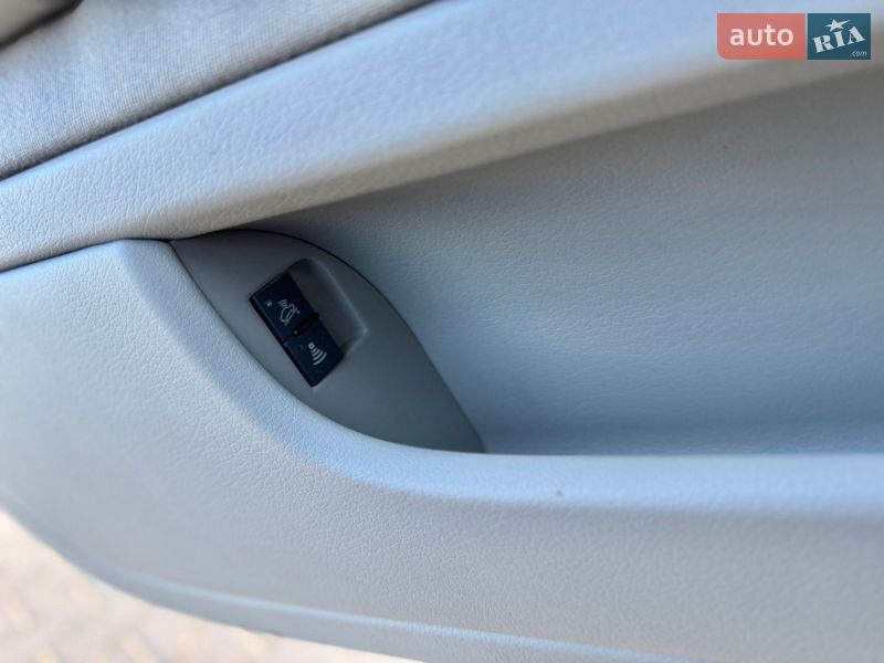 Седан Audi A4 2006 в Володимирі