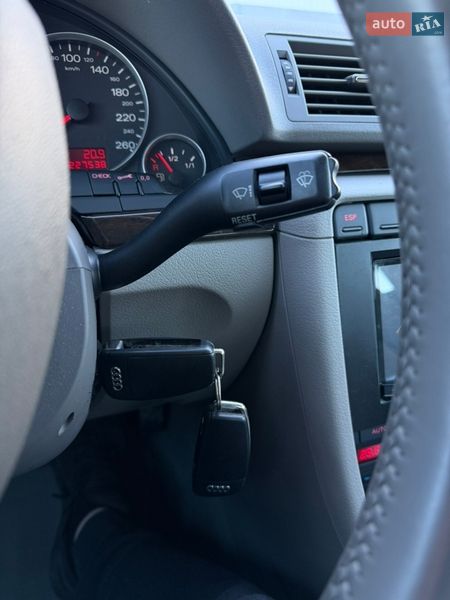 Седан Audi A4 2006 в Володимирі