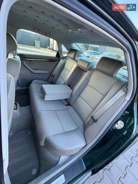 Седан Audi A4 2006 в Володимирі