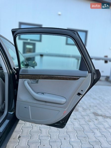 Седан Audi A4 2006 в Володимирі