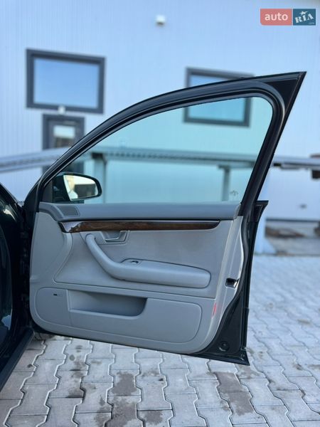 Седан Audi A4 2006 в Володимирі