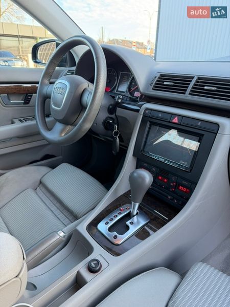 Седан Audi A4 2006 в Володимирі
