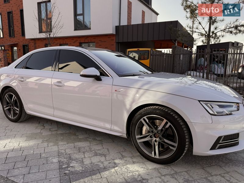 Седан Audi A4 2018 в Львові