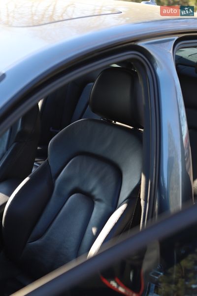 Седан Audi A4 2015 в Киеве