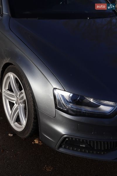 Седан Audi A4 2015 в Киеве
