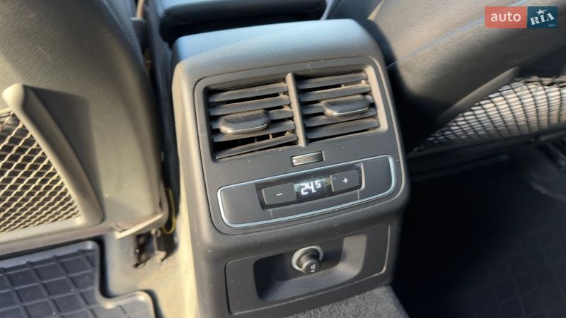 Седан Audi A4 2016 в Харькове