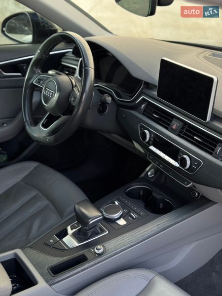 Седан Audi A4 2016 в Львові
