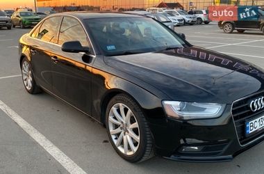 Седан Audi A4 2012 в Львове
