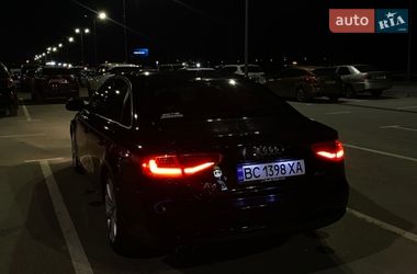 Седан Audi A4 2012 в Львове