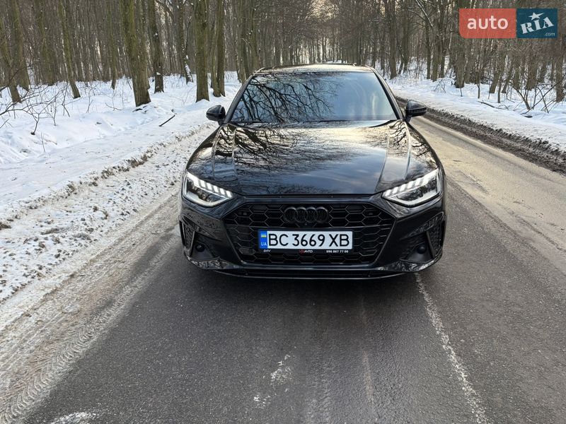 Седан Audi A4 2021 в Львове