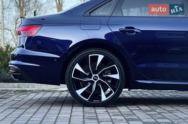 Седан Audi A4 2022 в Ровно