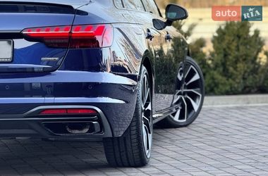 Седан Audi A4 2022 в Ровно