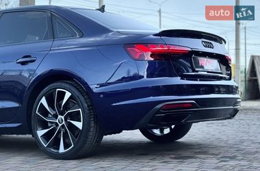 Седан Audi A4 2022 в Ровно