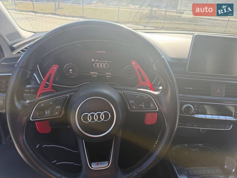 Седан Audi A4 2017 в Киеве