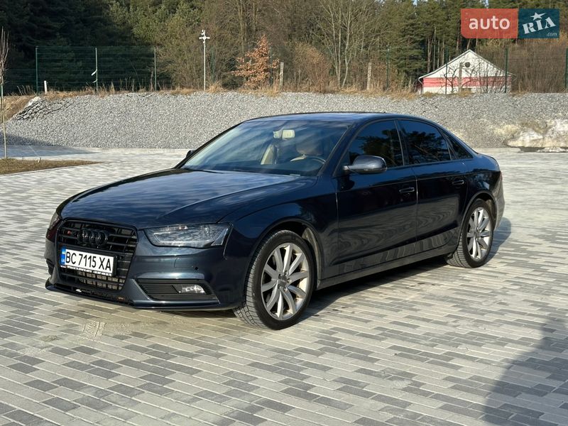 Седан Audi A4 2012 в Львові