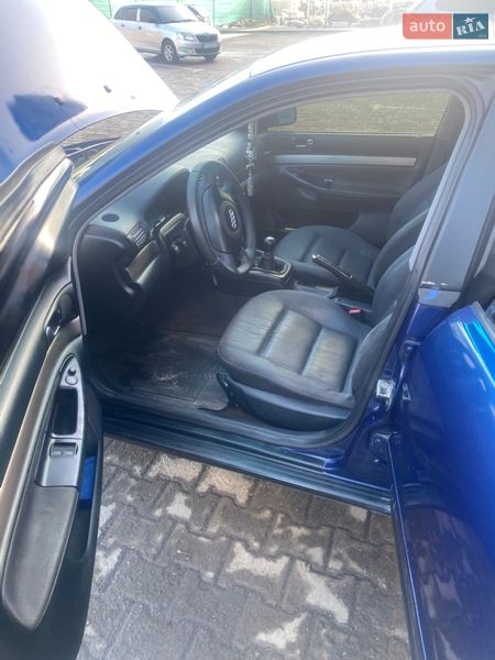 Седан Audi A4 1998 в Хмельницком