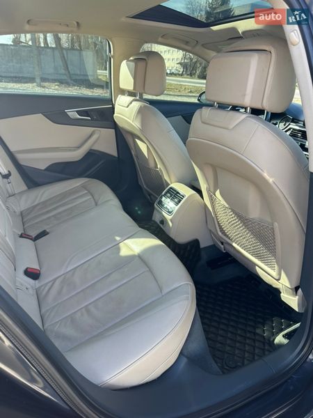 Седан Audi A4 2017 в Львове
